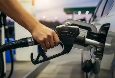 Con el petróleo disparado por la guerra, ¿cuánto más aguantarán los precios de las naftas en Tucumán?