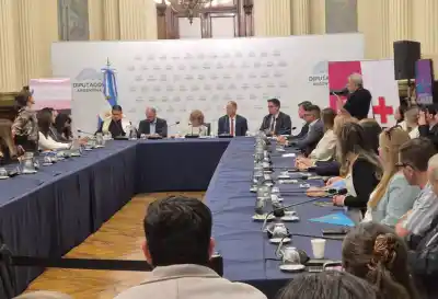 Diputados firmaron un documento secreto y lo que prometieron podría cambiar el país