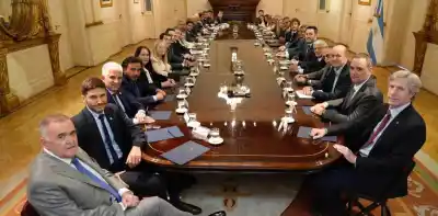 Las provincias reciben un golpe inesperado en sus finanzas y el motivo tiene a los gobernadores en alerta