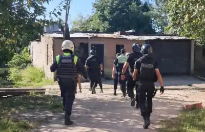 Un megaoperativo policial se despliega en varias localidades: ¿qué están buscando?