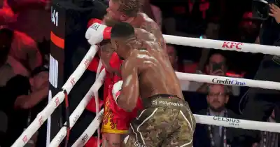 La brutalidad del boxeo: Jake Paul sufre doble fractura de mandíbula tras nocaut de Joshua