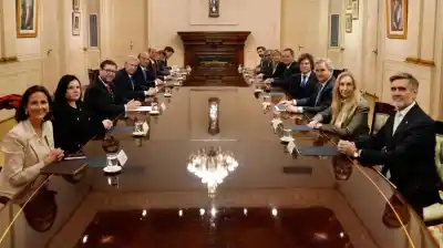 Reunión presidencial en medio de una fuga que tensa la agenda bilateral