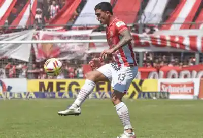 Un exfutbolista reclama una indemnización millonaria, pero la aseguradora revela un detalle clave que podría cambiar todo