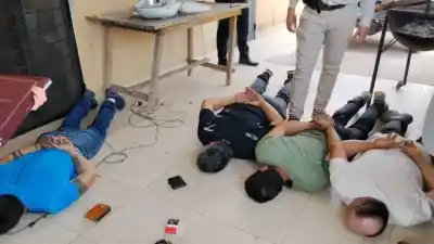 Condenan a jefes policiales por utilizar presos para trabajos en una vivienda particular