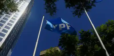 Fondos demandantes buscan revertir decisión judicial clave en el caso YPF