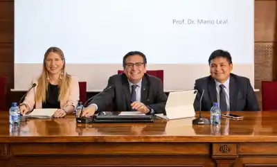 Declaración espontánea en causa judicial revela acusación de maniobra para destruir carrera de abogada