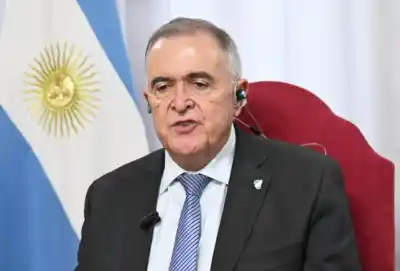 El gobernador habló sobre su futuro y dejó una puerta abierta que podría cambiar todo