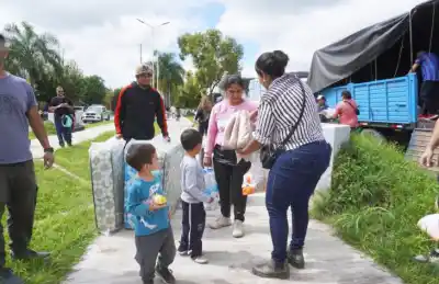Operativo de emergencia: recorrieron zonas afectadas y entregaron ayuda a cientos de familias