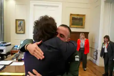 Reencuentro en la Casa Rosada: el gendarme liberado tras 448 días de cautiverio se reunió con el Presidente