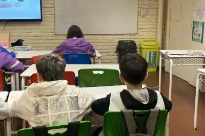 Más de la mitad de los estudiantes de último año supera un umbral crítico de faltas: ¿qué revelan los datos?