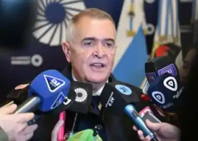 La provincia que perdió recursos equivalentes a una planilla y media de suestos: cómo enfrenta la crisis