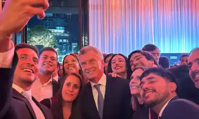 El exmandatario lanzó duras críticas en una cena exclusiva: lo que dijo sobre el futuro del país