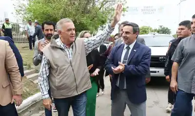 Una encuesta revela quién lidera la carrera electoral y el dato que sorprende a todos