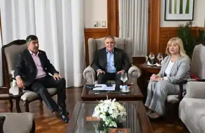 Una reunión secreta en Casa de Gobierno: ¿Qué obras millonarias planean para los vecinos?