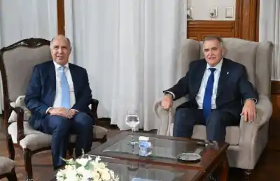 La reunión secreta en Casa de Gobierno que dejó a todos preguntándose qué tramaron