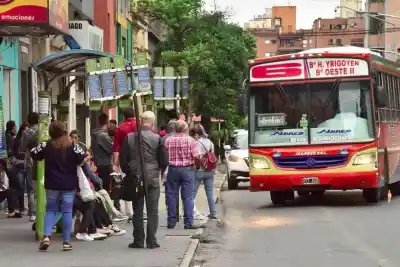 Millonario adelanto para el transporte: ¿qué condiciones ocultas impuso el municipio?