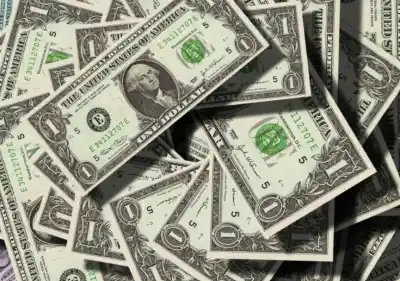 El dólar oficial superó los $1.400 y anotó su mayor suba diaria en abril