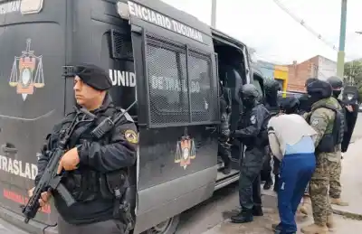 Nueve internos fueron trasladados al complejo penitenciario de Benjamín Paz para descomprimir comisarías