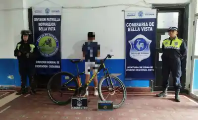 Recuperan bicicleta de alta gama robada hace un mes en Bella Vista y demoran a un joven