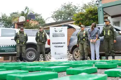 Persecución en la RN 9: Gendarmería secuestró 240 kilos de cocaína y detuvo a dos bolivianos