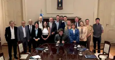 El Gobierno oficializa un aumento salarial para ministros y altos funcionarios, excluyendo a Milei y Villarruel