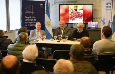 40 productores tucumanos se suman al proyecto del café: ¿qué prometió Cabrales?