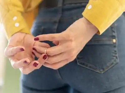 ¿Tu pareja tiene alguno de estos rasgos? La psicología revela las señales de un infiel crónico
