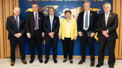El Gobierno recurrió a Estados Unidos para saldar un pago millonario al FMI