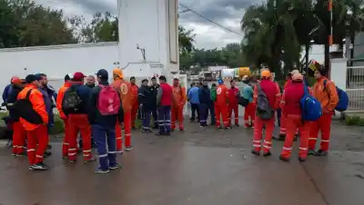 Un camión de la basura lo arrolló y el desenlace en el hospital conmocionó a todos