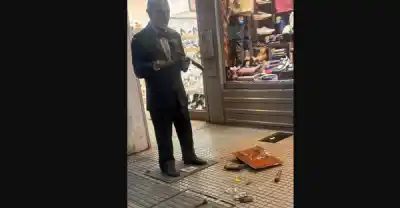 La estatua del Señor de los cubanitos volvió a ser atacada: el insólito detalle que encontraron en la vereda