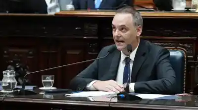 Los bienes que Adorni no declaró: la Justicia busca el origen de los dólares