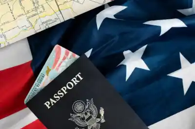 Se quedaron sin pasaporte: la deuda que les impide salir de EE.UU.