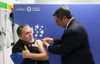 Vacunación contra gripe y Covid: la estrategia de la provincia para evitar un colapso sanitario
