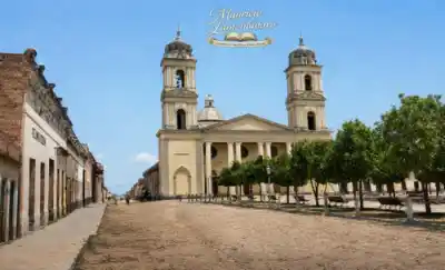 El secreto que escondía la foto más antigua de la Plaza Independencia