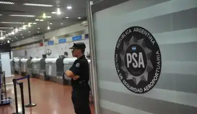 Intentó subir a un avión con una pistola cargada en la mochila y lo que pasó después sorprendió a todos