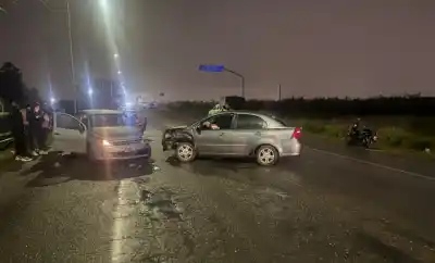 Chocaron en Lastenia y lo que hallaron adentro del auto dejó en shock a los médicos