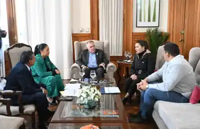 Reunión clave en la Casa de Gobierno: qué proyectos presentarán en el Congreso para reactivar obras paralizadas