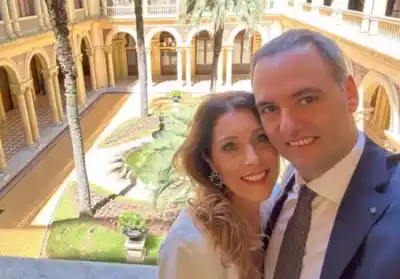 Los gastos en tarjetas de Adorni y su esposa que superan su sueldo y encienden alarmas