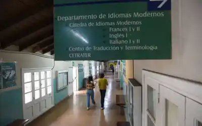 Una confesión inesperada en plena asamblea: el pedido de disculpas que reavivó el debate en Filosofía
