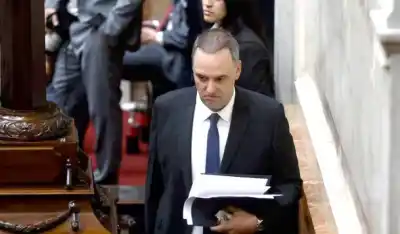 El jefe de Gabinete posterga la presentación de su declaración jurada: ¿qué busca ocultar?