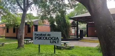 Apelaron en la Justicia la reelección de la decana de Psicología de la UNT y el conflicto se expande