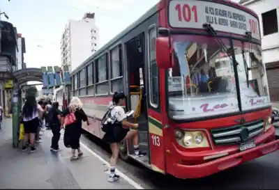 UTA rechazó el pago en cuotas y el aguinaldo desdoblado: ¿viene un paro de colectivos?