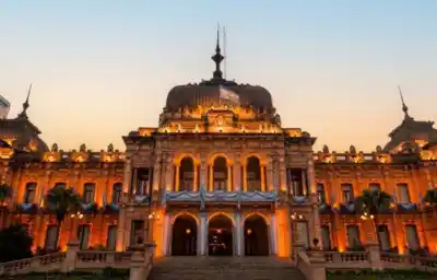 Iluminan la Casa de Gobierno de naranja: el motivo que nadie esperaba
