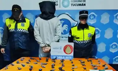 Huía con una mochila azul y un fuerte olor a marihuana: lo que encontraron adentro dejó a todos helados