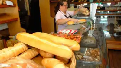 Crisis en las panaderías: el precio del pan sube y ya cerraron 32 locales en lo que va del año