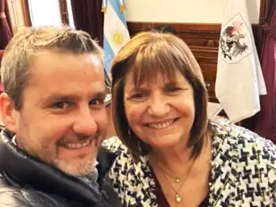 El gesto de Bullrich que remueve el tablero político tucumano