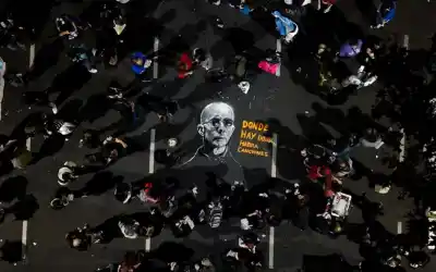 La última misa ricotera: llanto, pogo y fernet en las plazas de todo el país