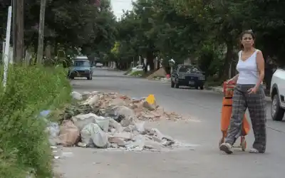 San Miguel de Tucumán busca duplicar las multas por contaminación: ¿qué dice el nuevo Código Ambiental?