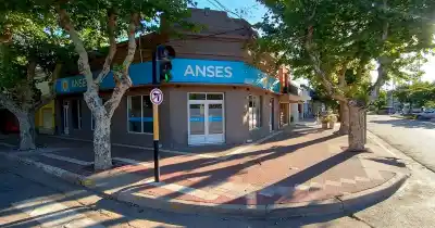 ANSES aplica aumentos y bonos en enero: nuevos montos para jubilaciones y asignaciones