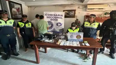 Allanamientos en San Genaro y Los Tarcos II: 10 demorados y droga incautada